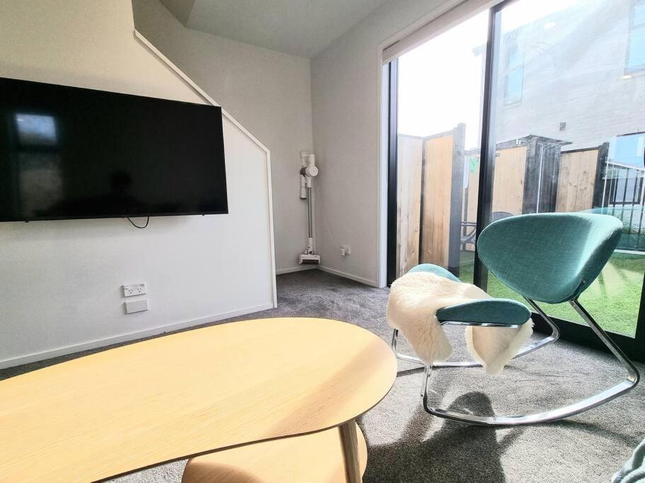 Addington Townhouse 7 Mins Walk To Arena Holiday home Christchurch